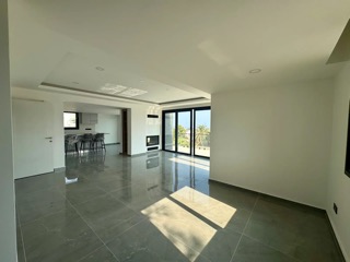 4-Bedroom Villa in Çatalköy — 6