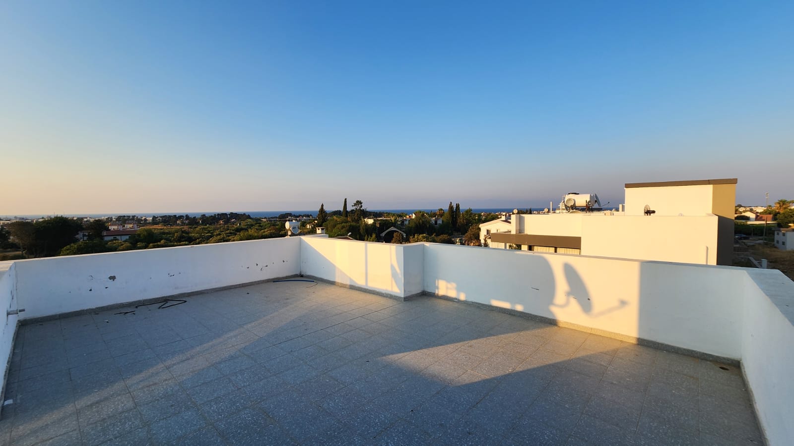 1-Schlafzimmer-Wohnung in Lapta — Chapter One Realty