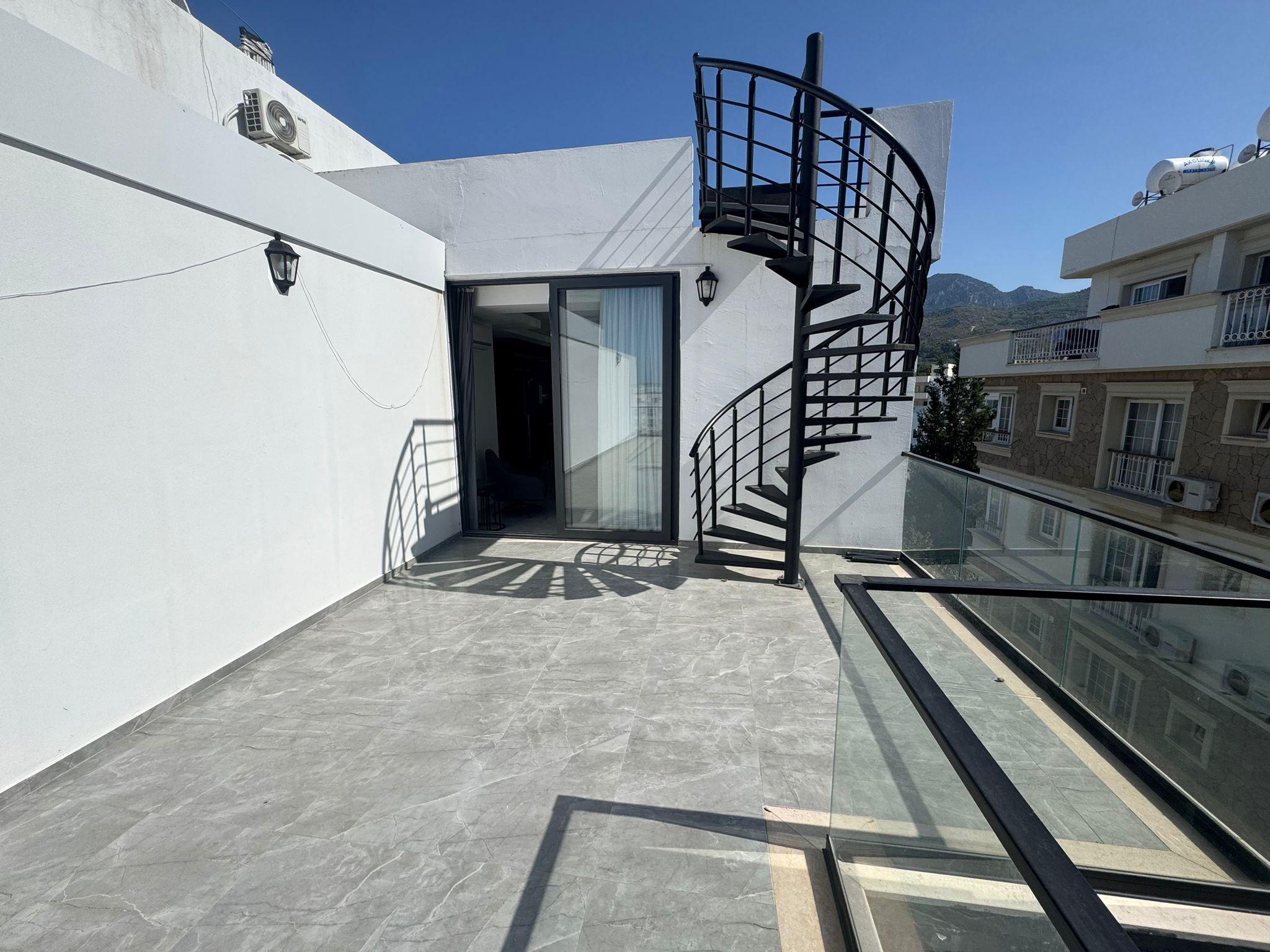 Yukarı Girne’de 2 Yatak Odalı Daire — 9