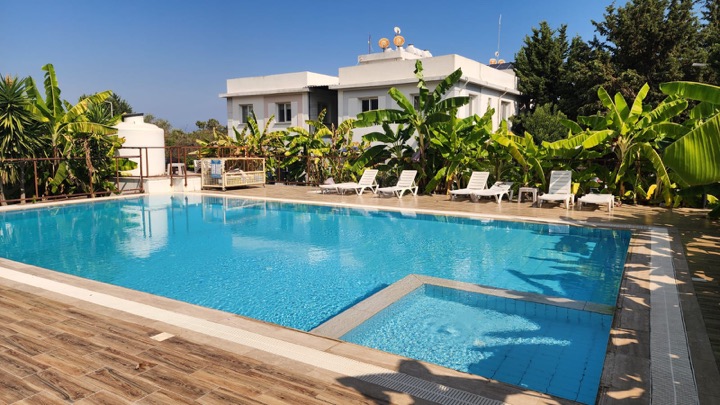 1-Schlafzimmer-Wohnung in Karaoğlanoğlu — Chapter One Realty