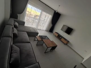 2-Bedroom apartment in Long Beach — 3