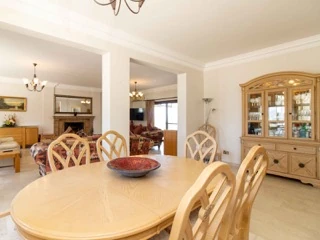 Arapköy’de 4 Yatak Odalı villa — 9