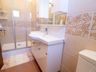 Arapköy’de 4 Yatak Odalı villa — 23