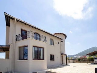 Arapköy’de 4 Yatak Odalı villa — 40