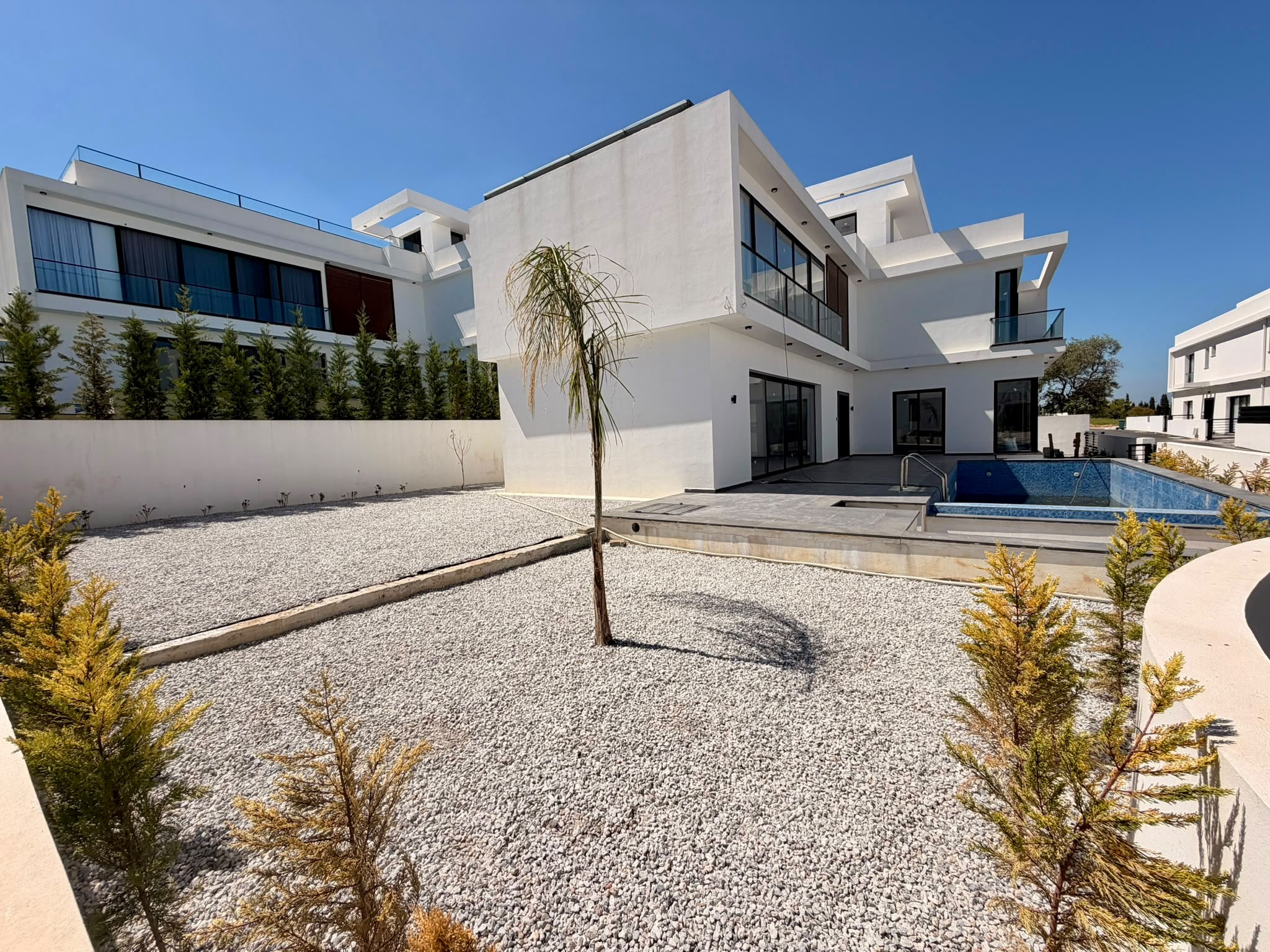 Çatalköy’de 4 Yatak Odalı villa