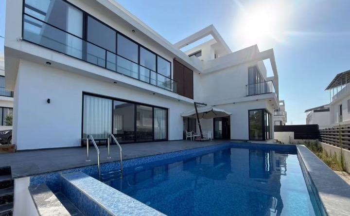 Çatalköy’de 4 Yatak Odalı Villa — Chapter One Realty