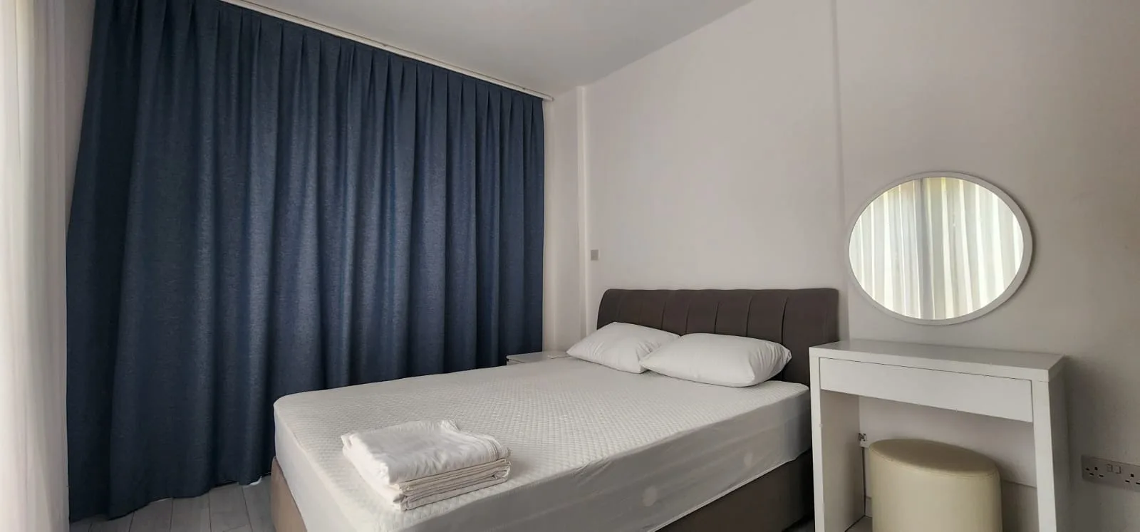 Möblierte 2+1-Erdgeschosswohnung mit Garten in Alsancak — £999/Monat — 32