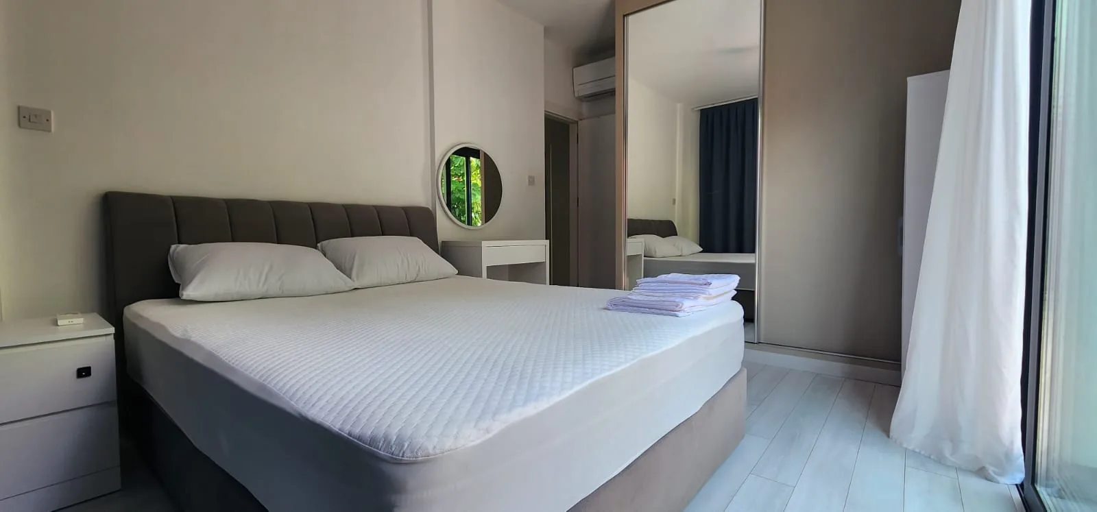 Möblierte 2+1-Erdgeschosswohnung mit Garten in Alsancak — £999/Monat — 35