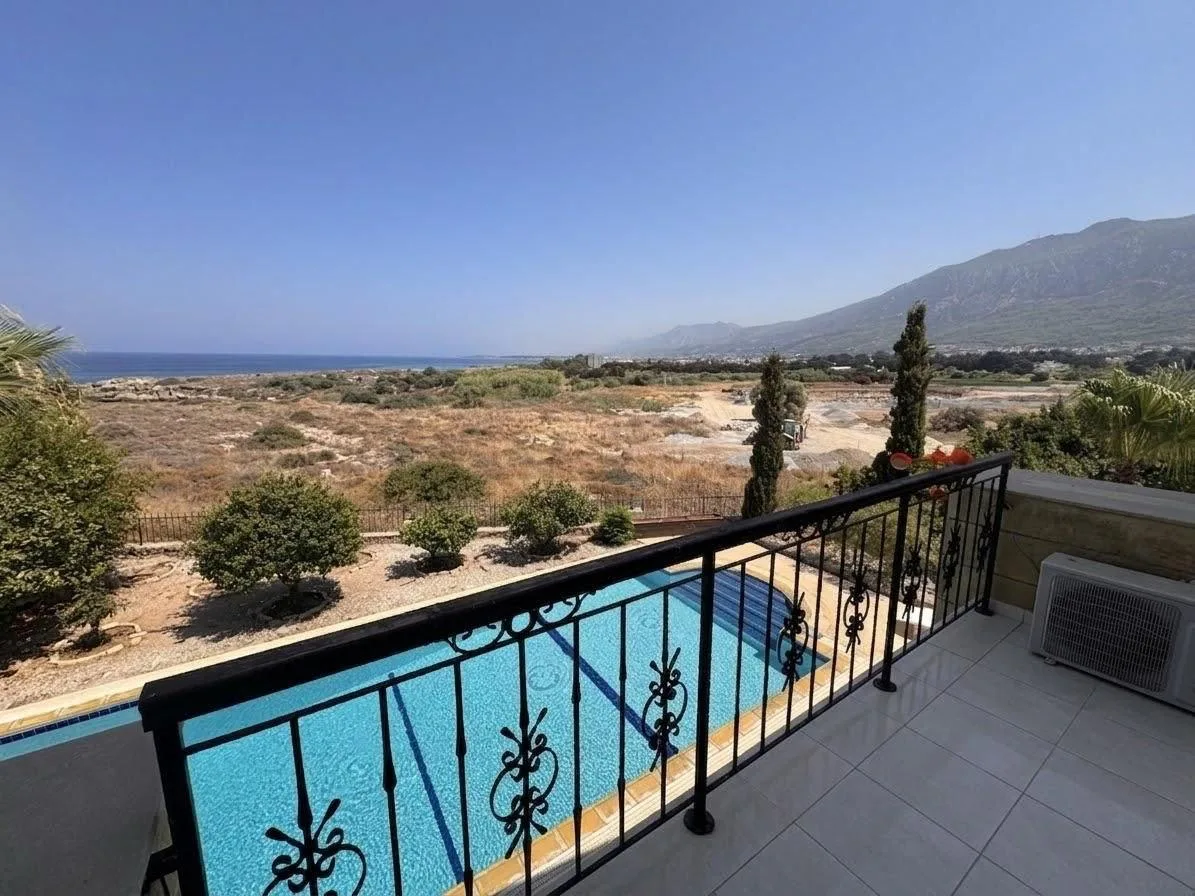 Furnished 3-Bedroom Villa with Private Pool in Karşıyaka — £1,500/month | C1-0159 — 4