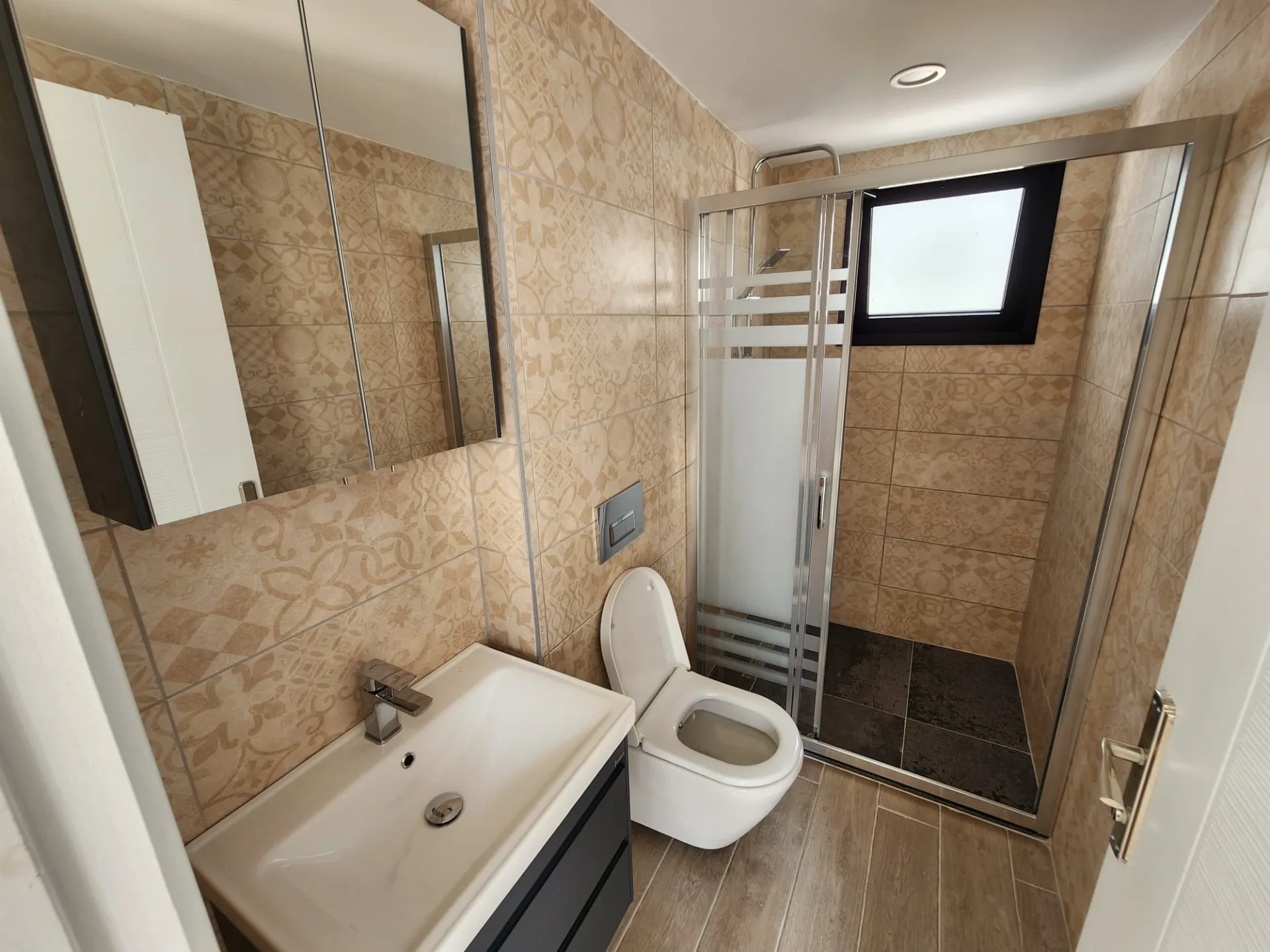 Villa mit 3 Schlafzimmern und Privatpool zur Miete in Lapta | C1-0012 — 12