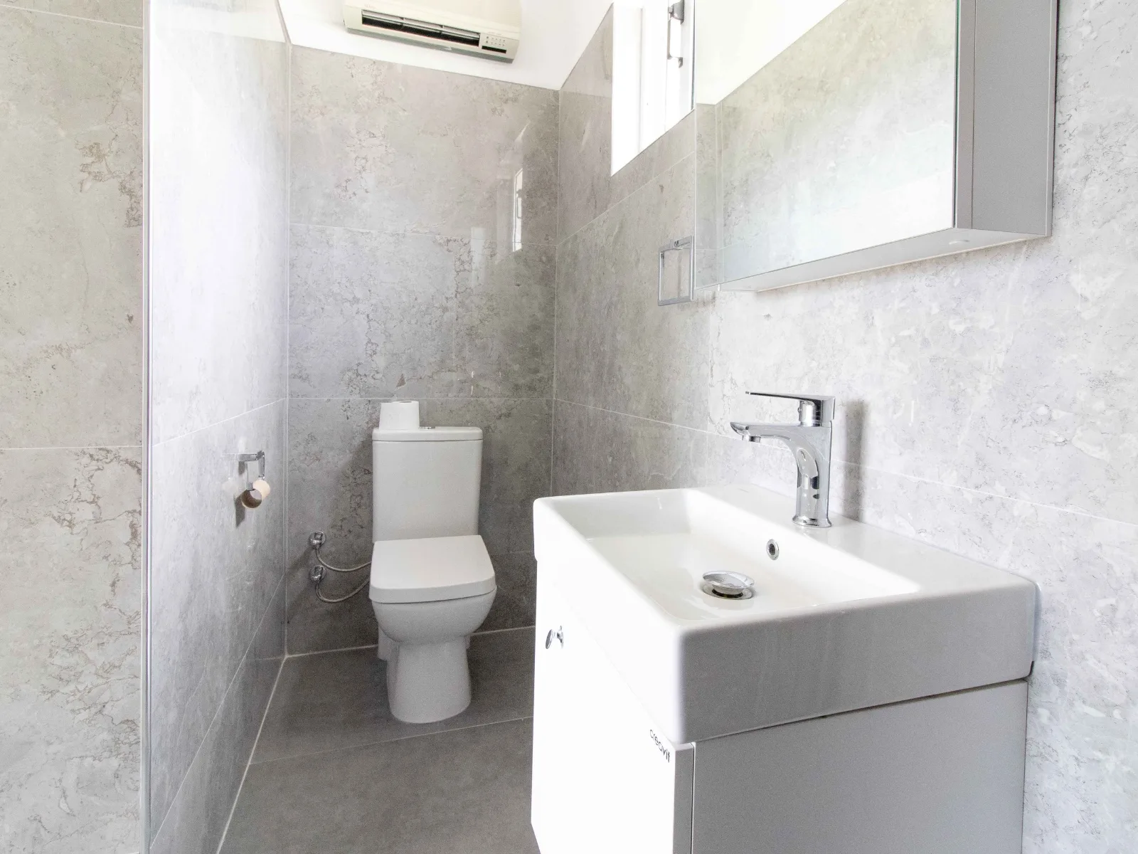 Möblierte Villa mit 4 Schlafzimmern und privatem Pool in Çatalköy — £546.000 — 14