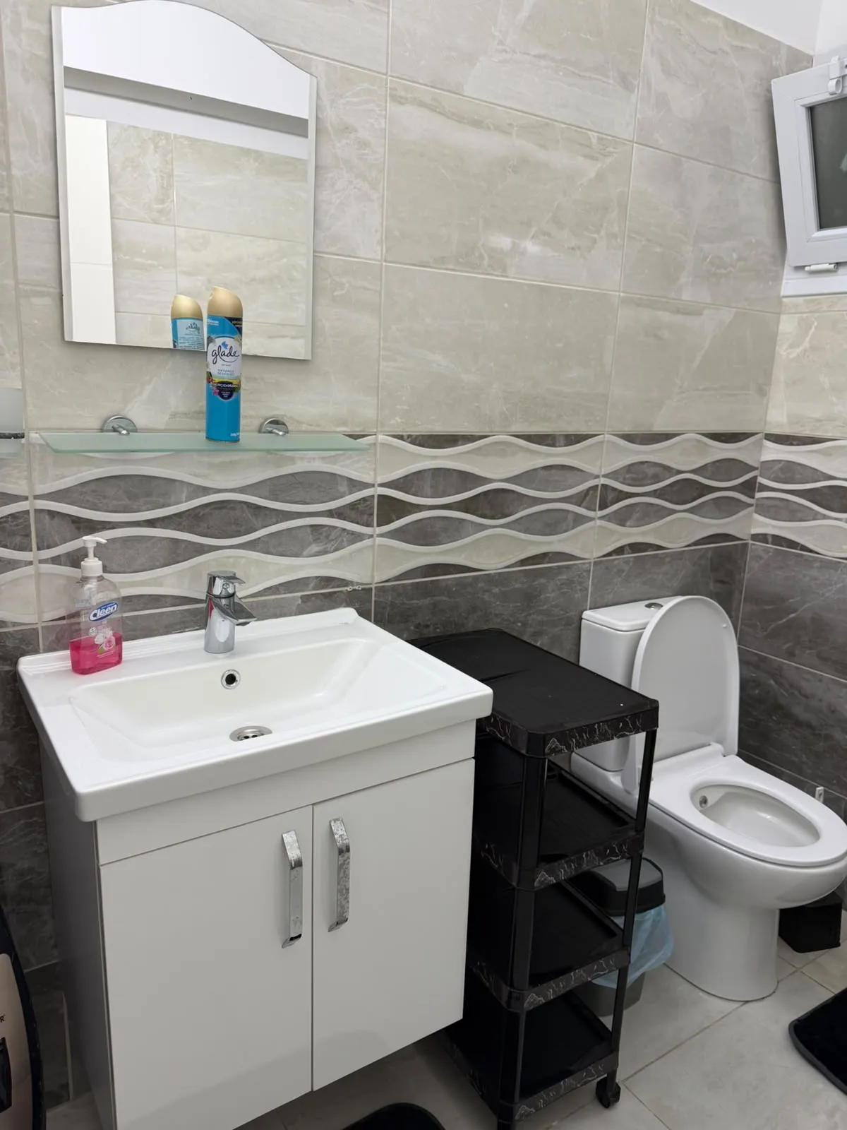 Furnished Studio with Communal Pool in Long Beach — €300/month — 10
