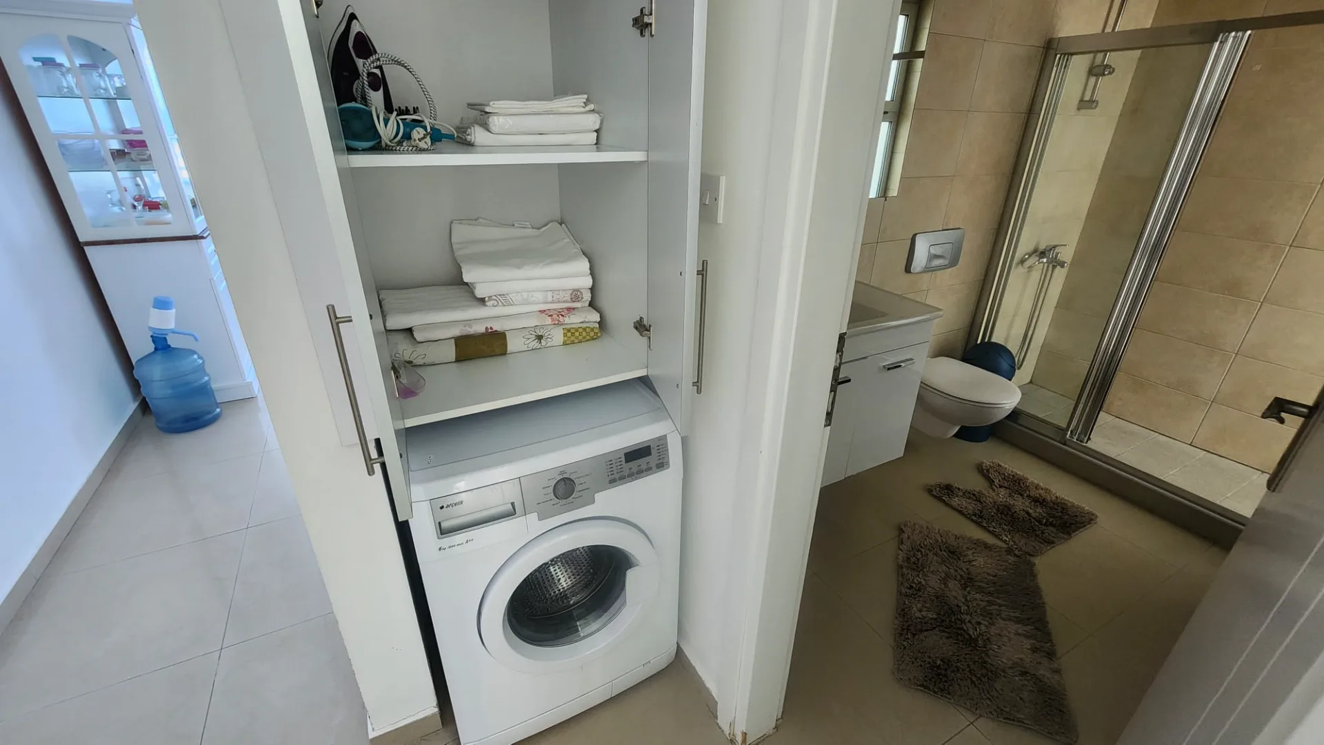 Furnished Beachfront 2-Bedroom Apartment in Karaoğlanoğlu — £1,000/month — 14