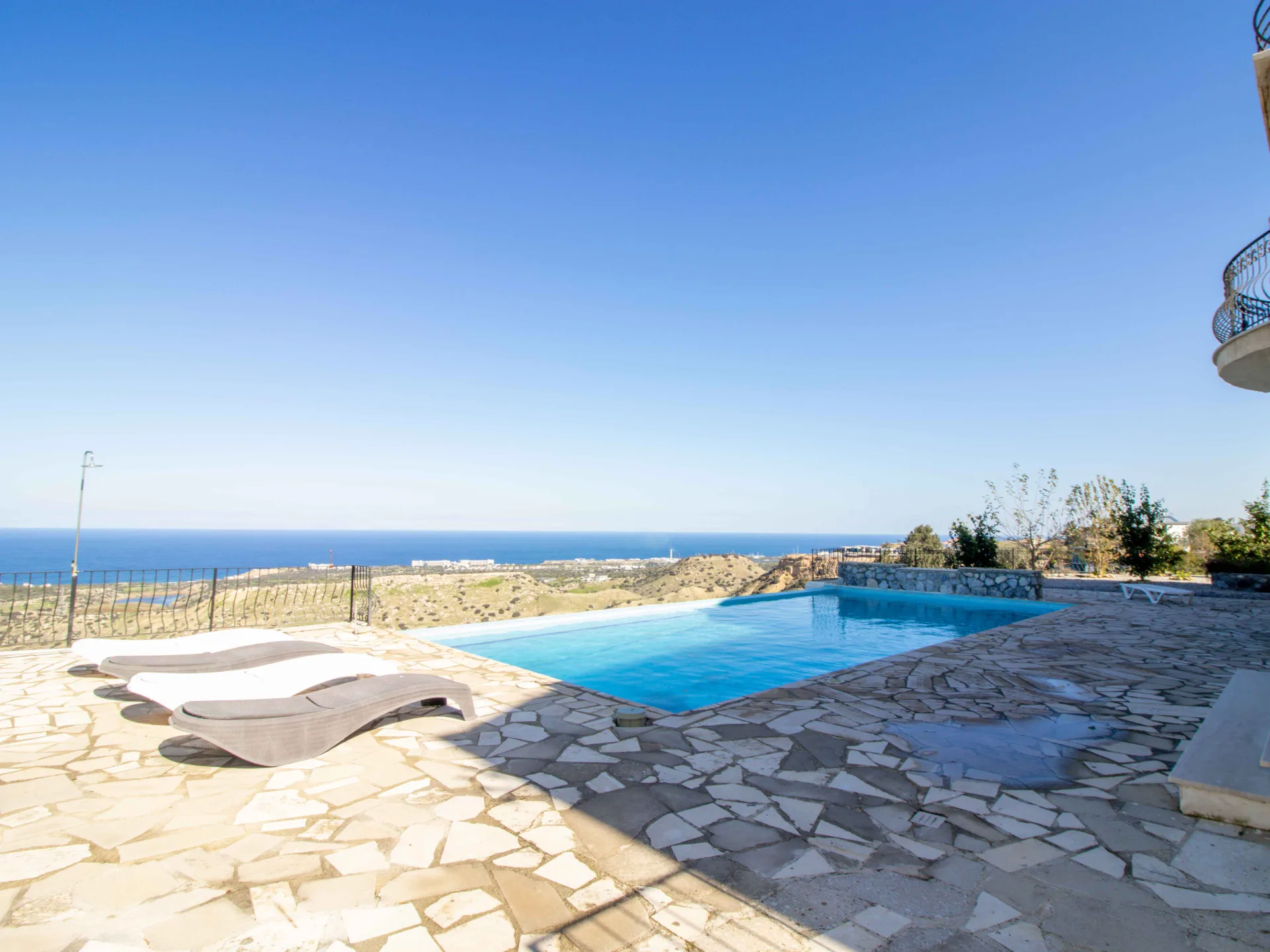 5-Bedroom Stone Villa with Infinity Pool in Arapköy — 4