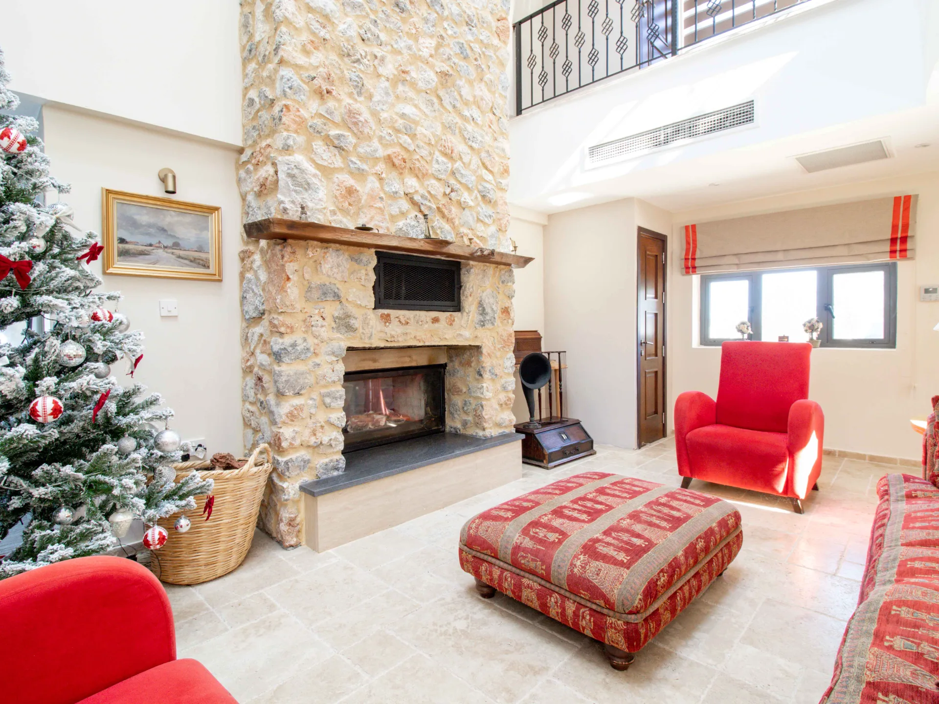 5-Bedroom Stone Villa with Infinity Pool in Arapköy — 12