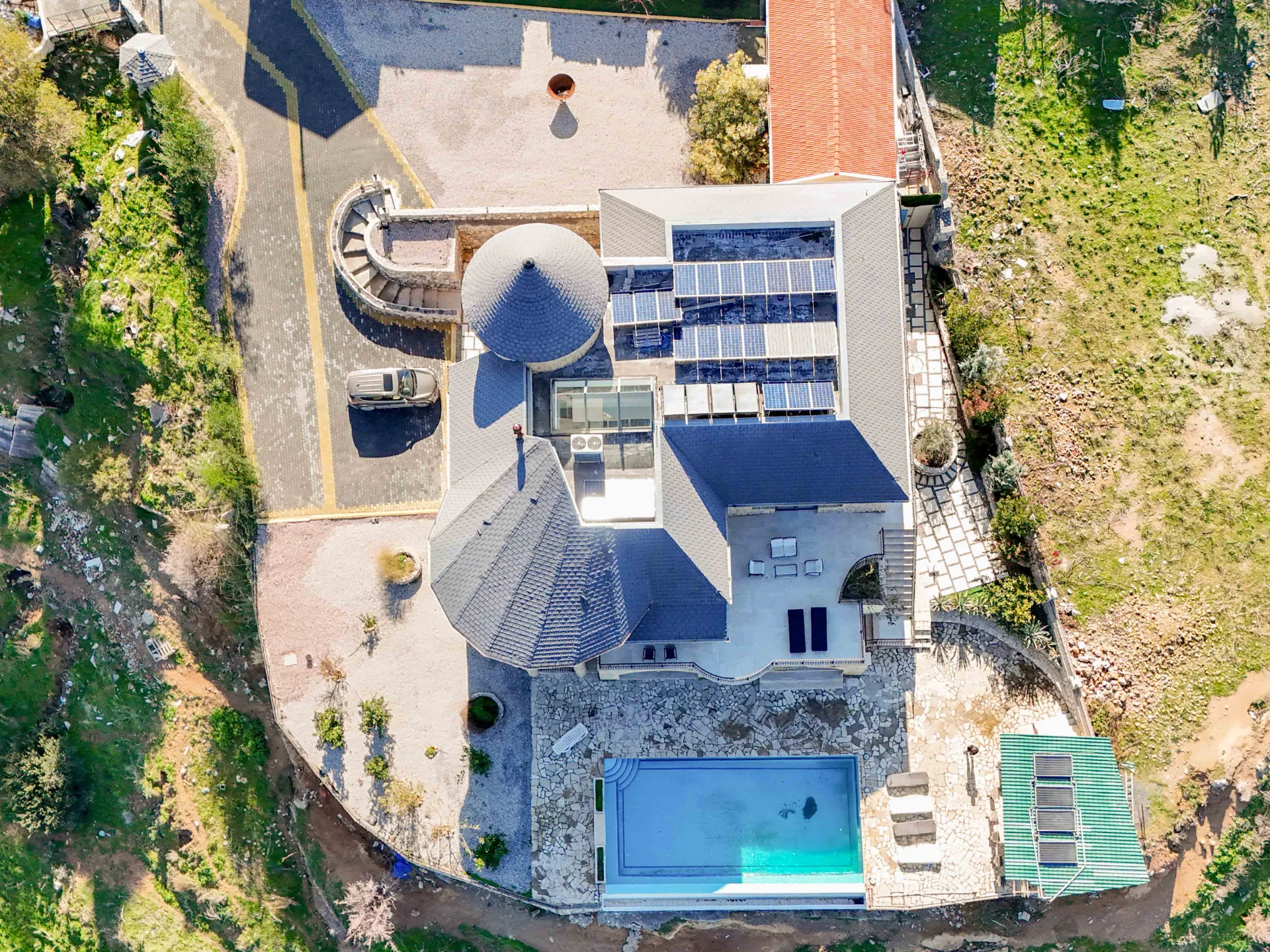 5-Bedroom Stone Villa with Infinity Pool in Arapköy — 39
