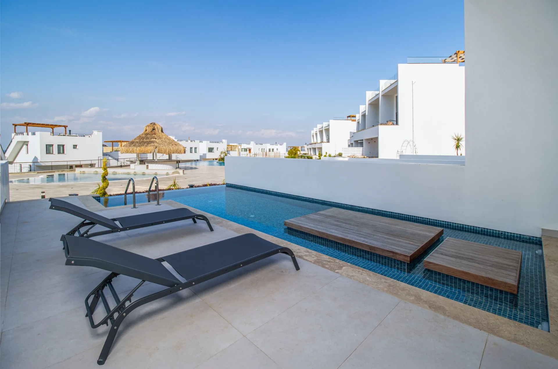 Esentepe’de Özel Havuzlu Eşyalı 3 Yatak Odalı Bahçeli Loft — £1.700/ay — 5
