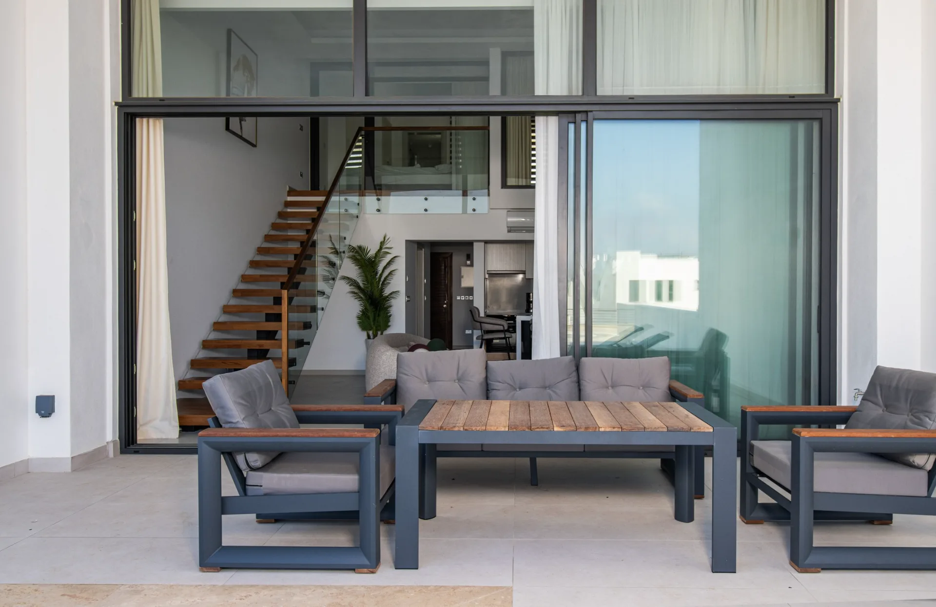 Esentepe’de Özel Havuzlu Eşyalı 3 Yatak Odalı Bahçeli Loft — £1.700/ay — 13