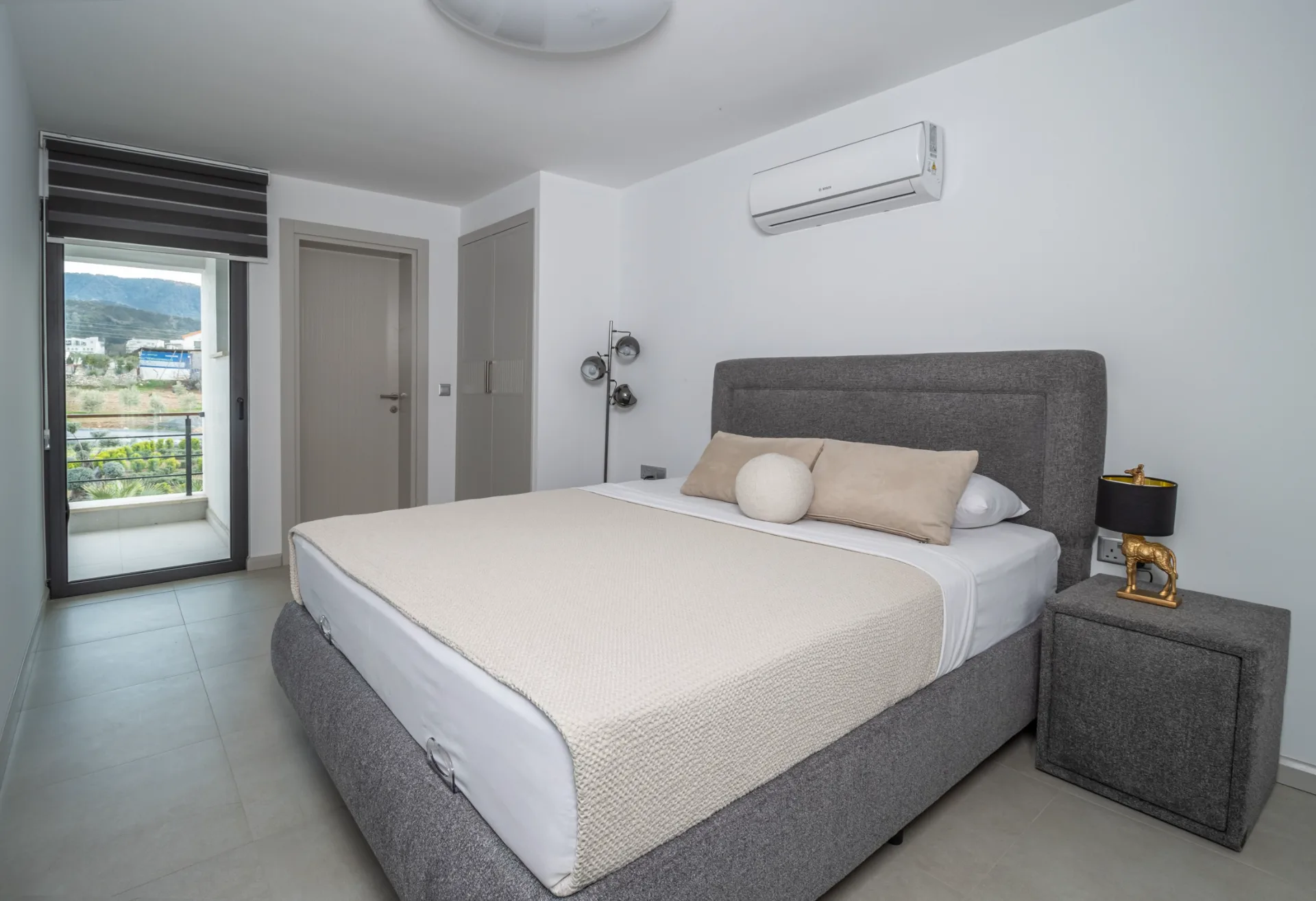 Esentepe’de Özel Havuzlu Eşyalı 3 Yatak Odalı Bahçeli Loft — £1.700/ay — 18