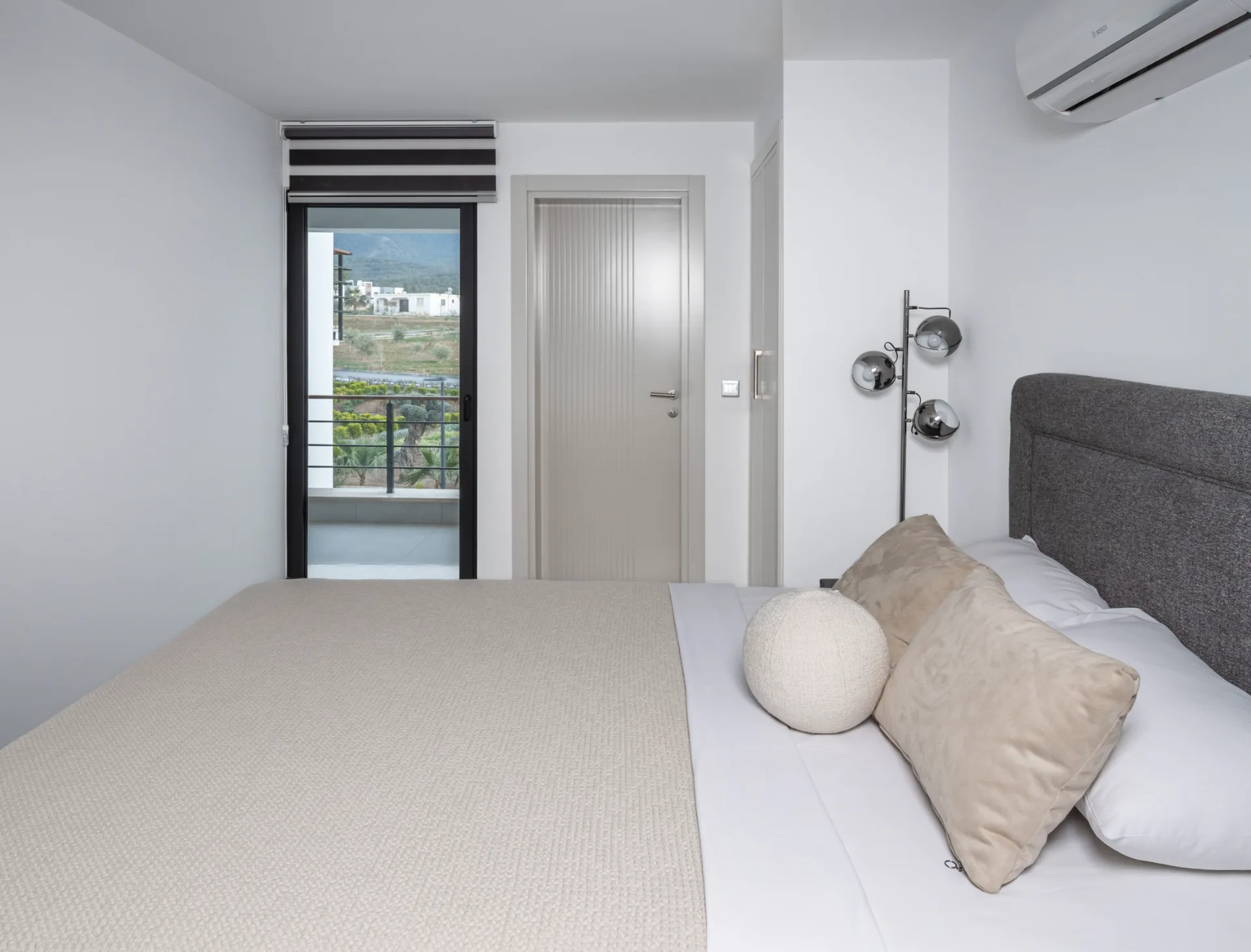 Esentepe’de Özel Havuzlu Eşyalı 3 Yatak Odalı Bahçeli Loft — £1.700/ay — 21