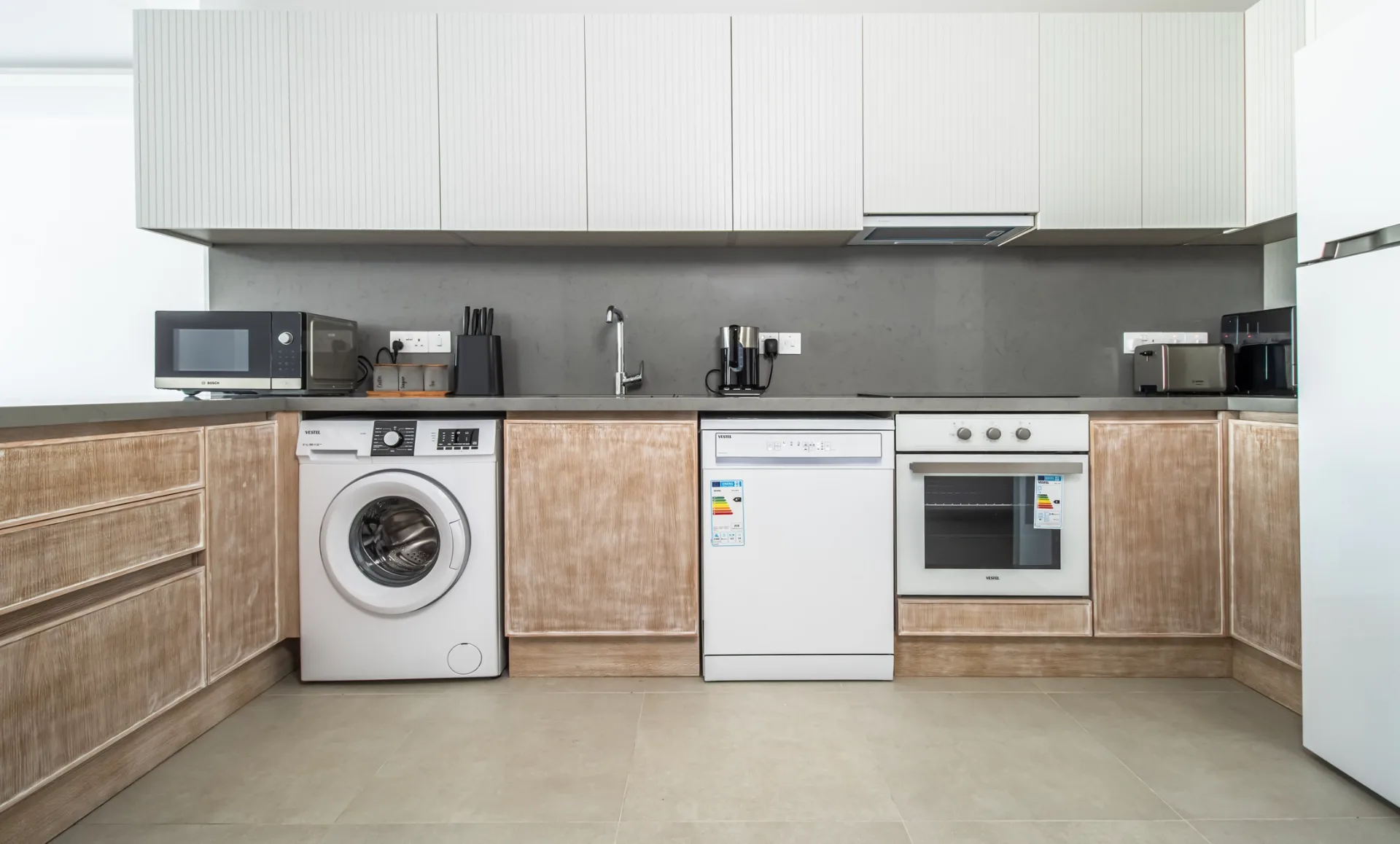 Möblierte Gartenwohnung mit 2 Schlafzimmern in Esentepe — £1.100/Monat — 3
