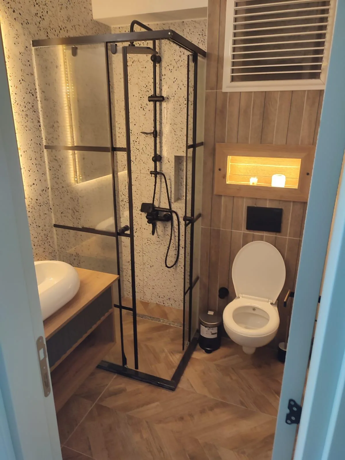 Fully Furnished 2-Bedroom Loft Apartment in Lapta — £900/month — 5
