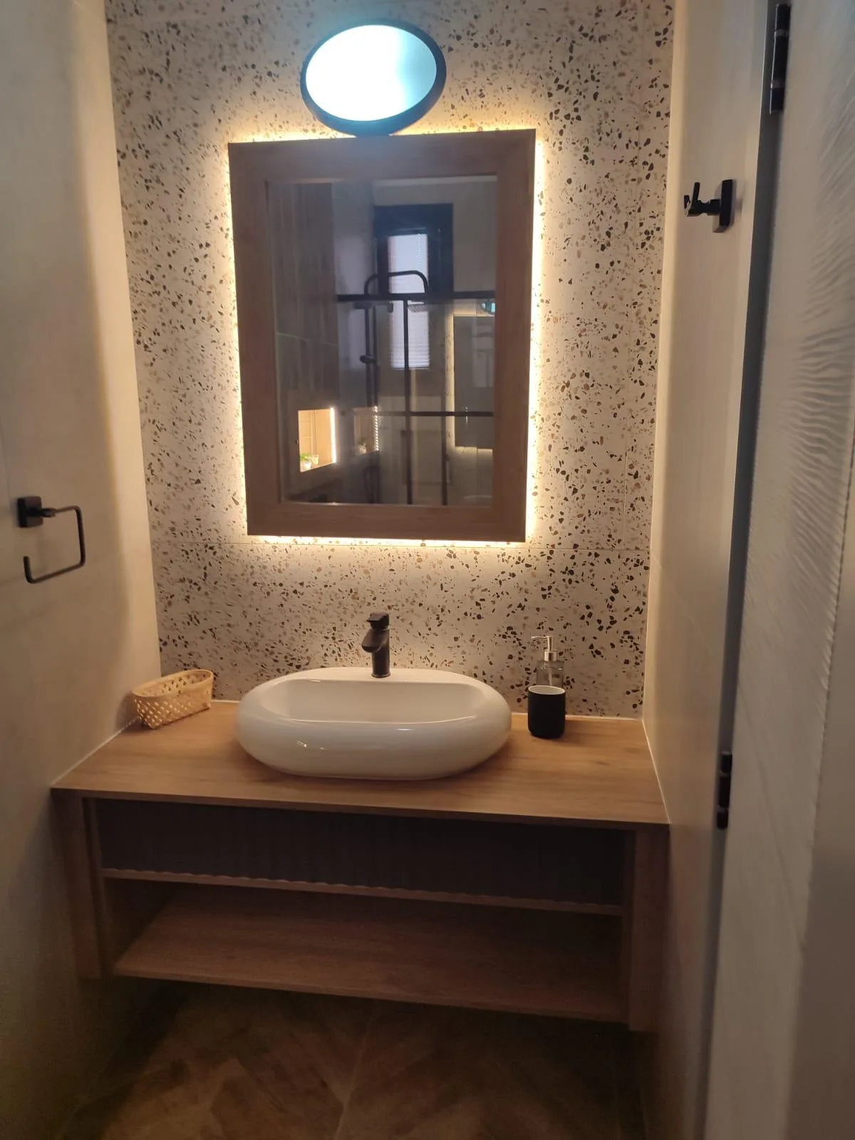 Fully Furnished 2-Bedroom Loft Apartment in Lapta — £900/month — 16