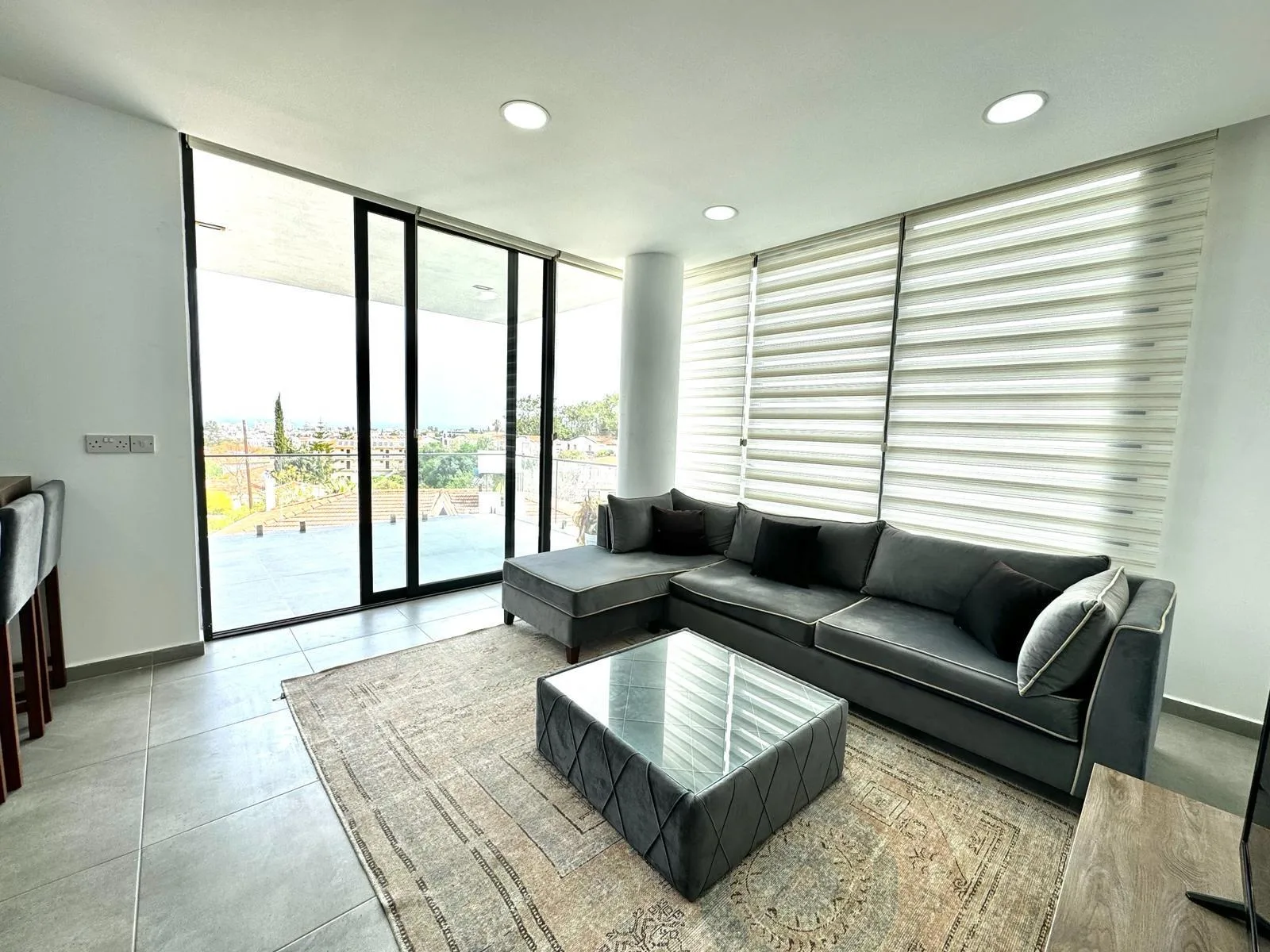 Fully Furnished 2-Bedroom Apartment with Private Terrace in Alsancak — £850/month — 2