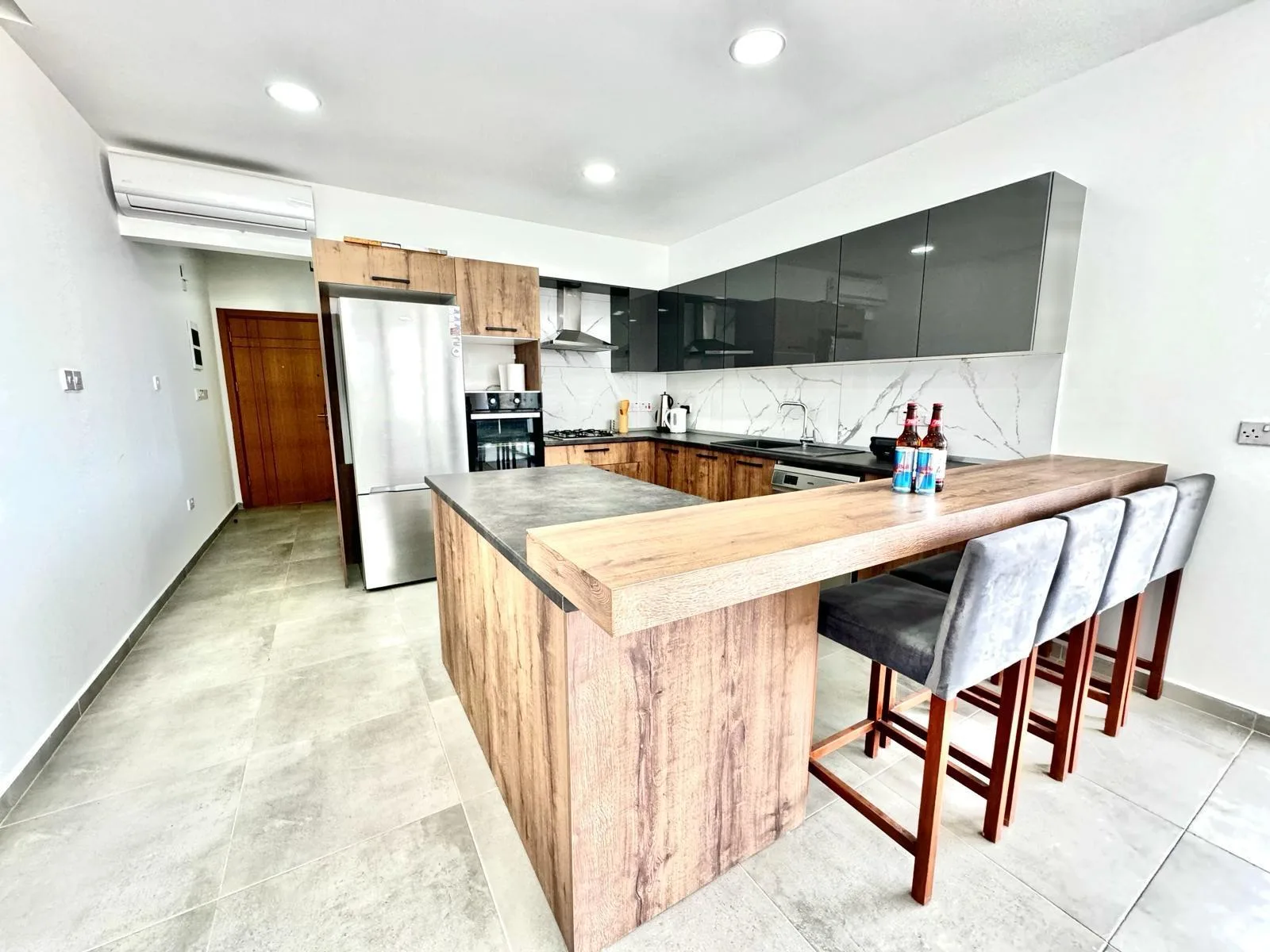 Fully Furnished 2-Bedroom Apartment with Private Terrace in Alsancak — £850/month — 4