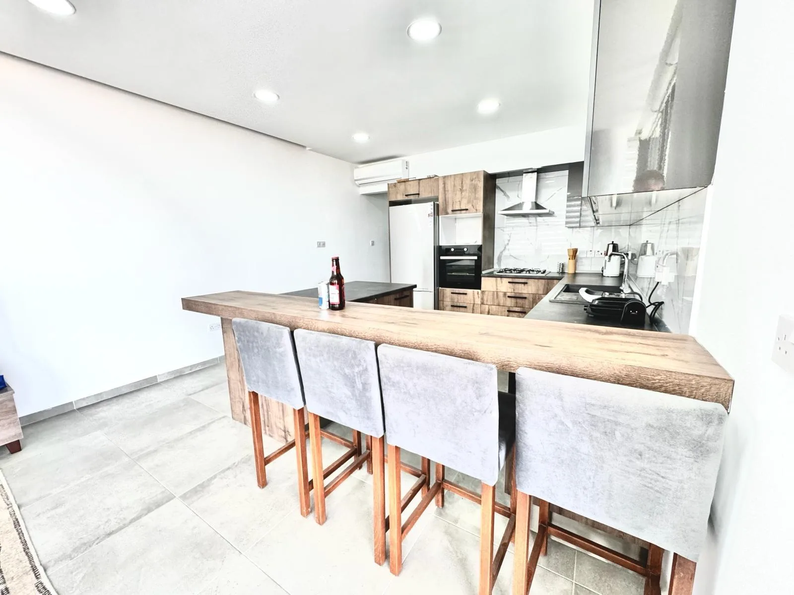 Fully Furnished 2-Bedroom Apartment with Private Terrace in Alsancak — £850/month — 5