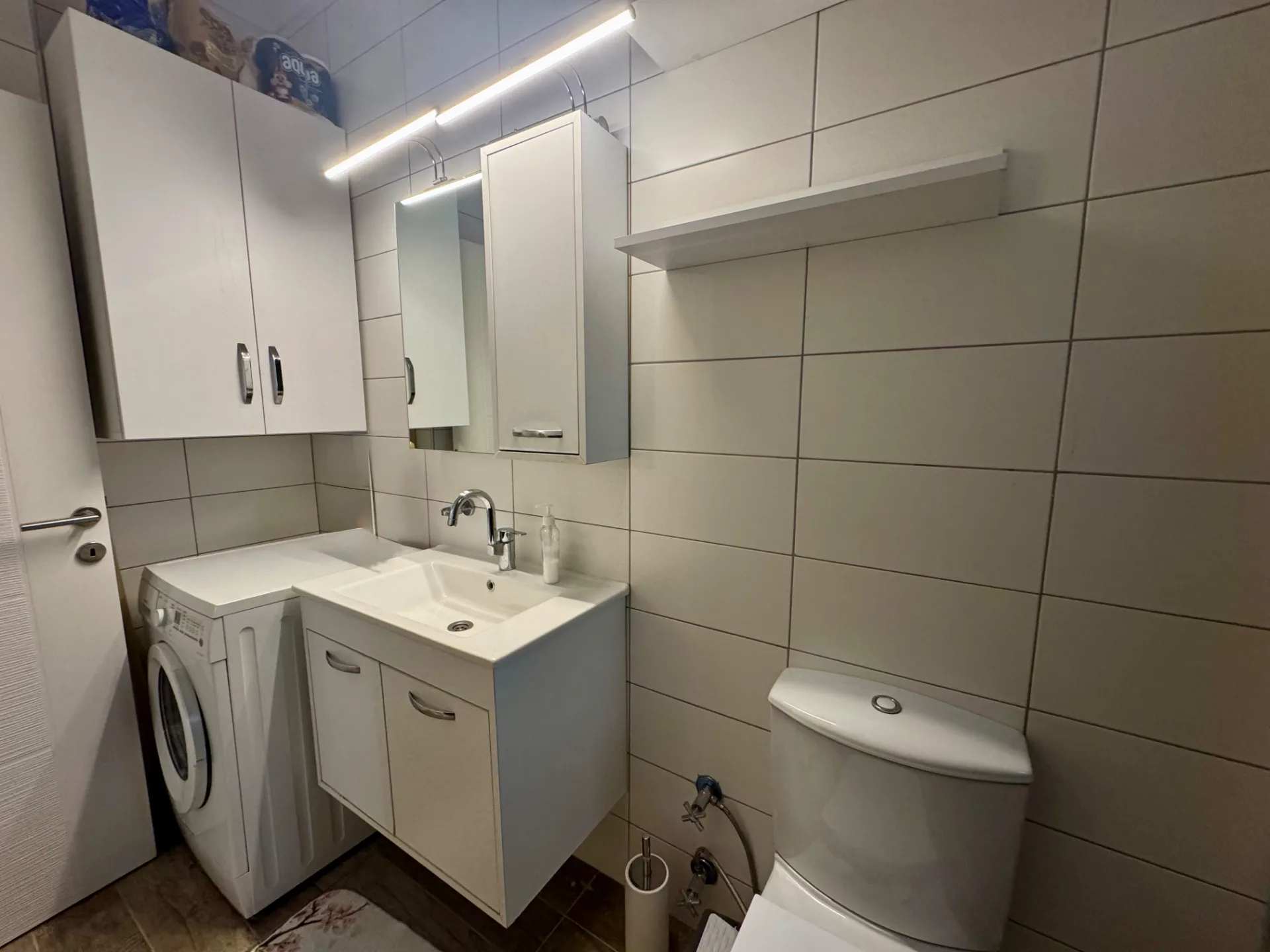 Furnished 1-Bedroom Apartment with Private Roof Terrace in Karaoğlanoğlu — £120,000 — 16