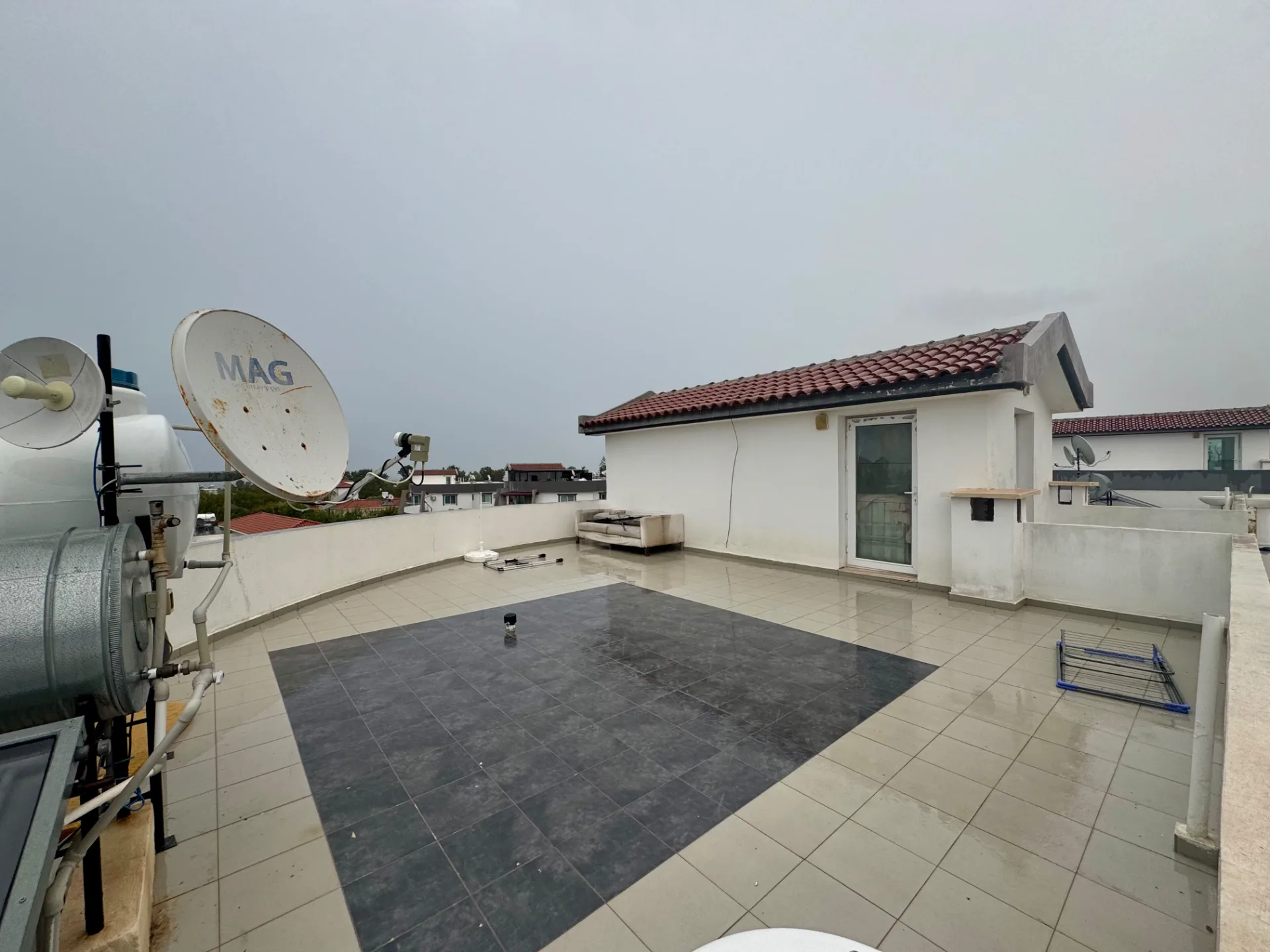 Furnished 1-Bedroom Apartment with Private Roof Terrace in Karaoğlanoğlu — £120,000 — 17