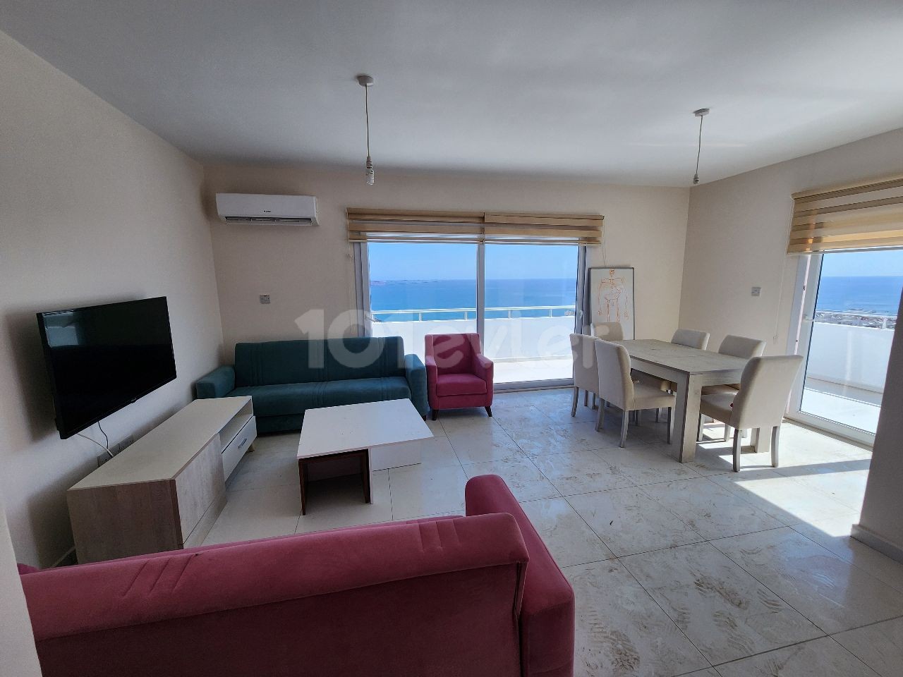 3-Bedroom Penthouse in Central Kyrenia — 3