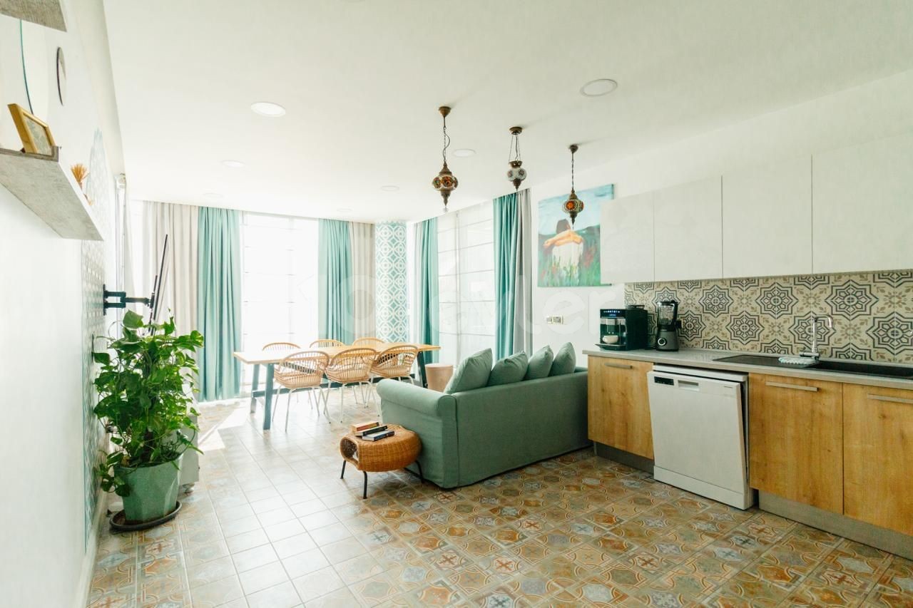 Квартира с 2 спальнями, Alsancak — Chapter One Realty