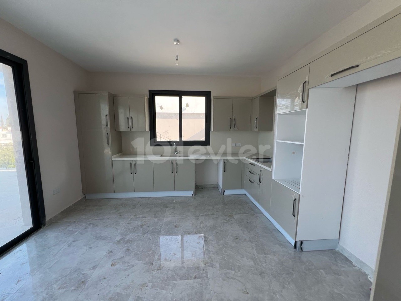 New-Build 4-Bedroom Villa in Çatalköy, Kyrenia — 4