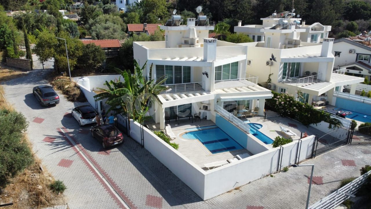 Вилла с 3 спальнями, Alsancak — Chapter One Realty