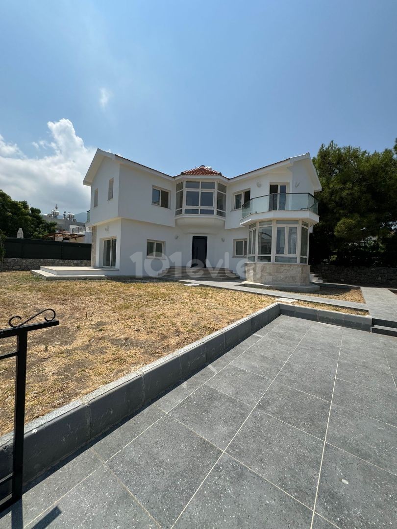 3-Schlafzimmer-Villa in Alsancak — Chapter One Realty