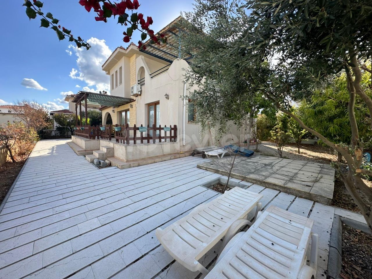 Möblierte Villa mit 3 Schlafzimmern in Esentepe — £1.000/Monat — 9