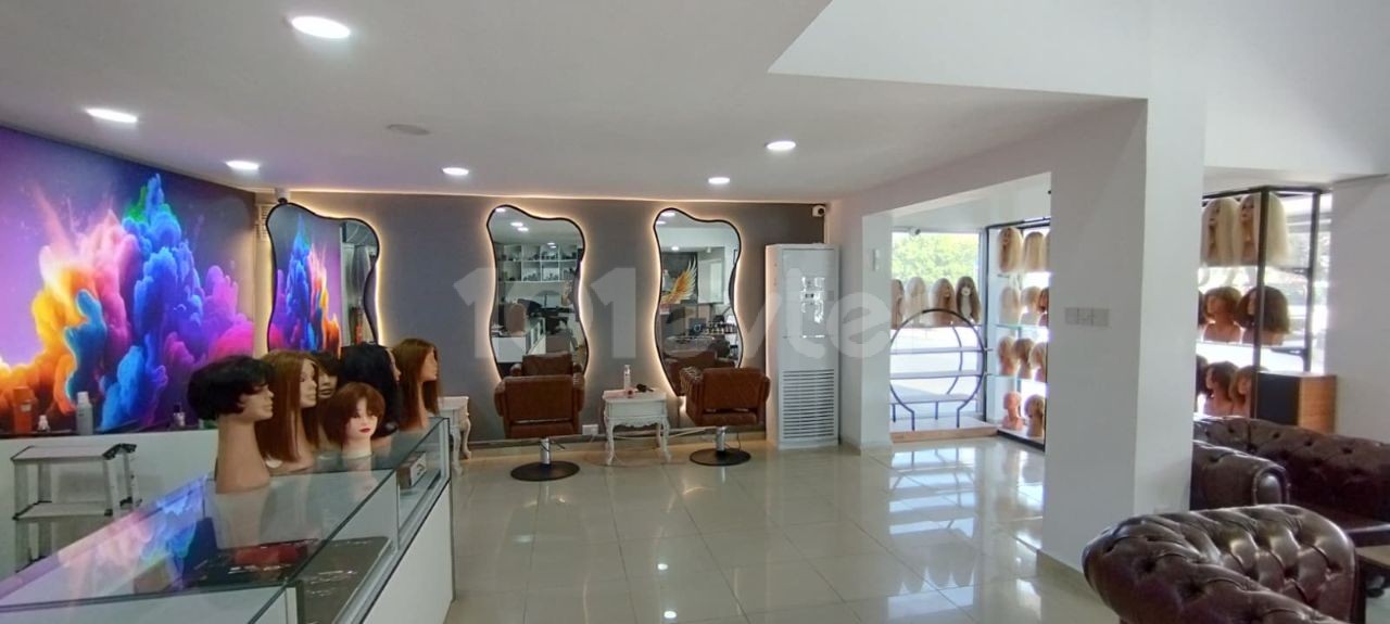 Teilweise möblierte 310 m² Gewerbeeinheit in Ortaköy | C1-0096 — Chapter One Realty
