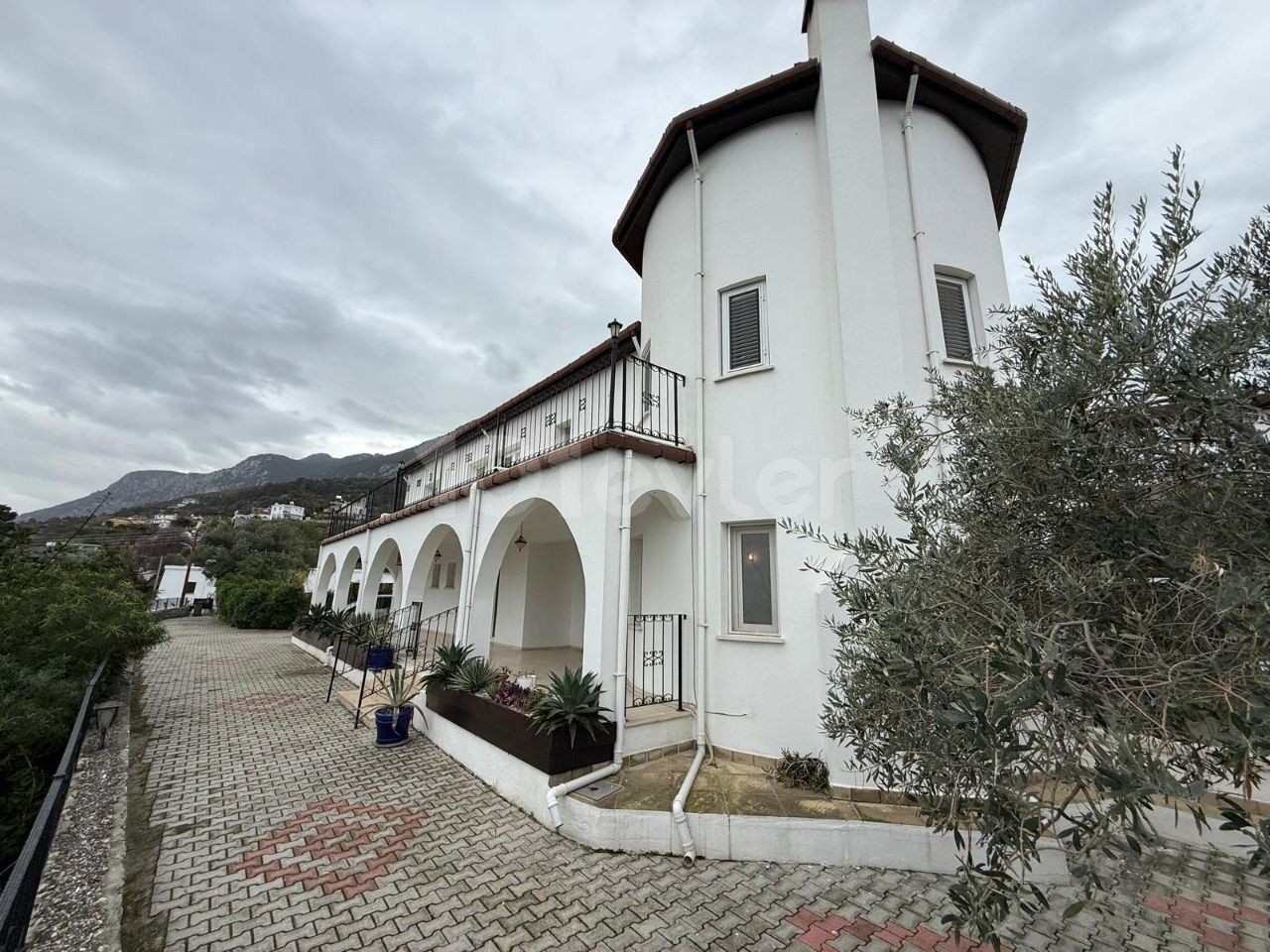 4-Bedroom Villa in Karşıyaka, Kyrenia — Chapter One Realty