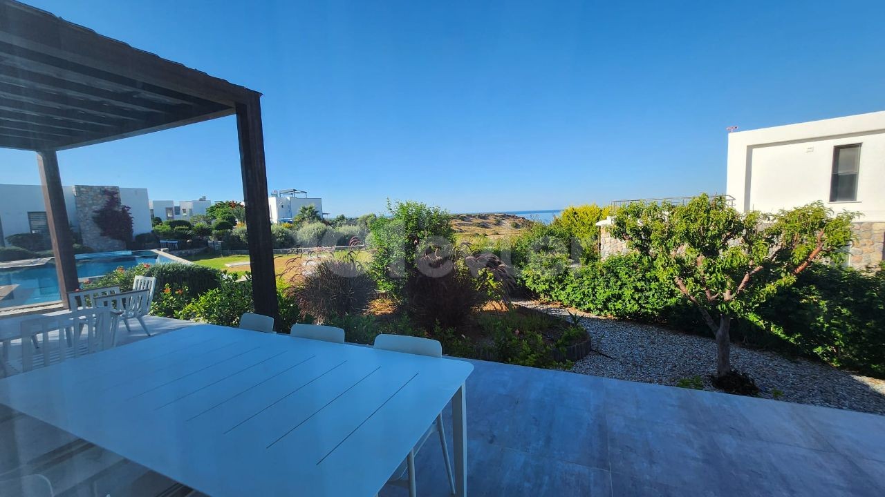 Möblierte Villa mit 3 Schlafzimmern und Meerblick in Esentepe — £330.000 | C1-0170 — 31