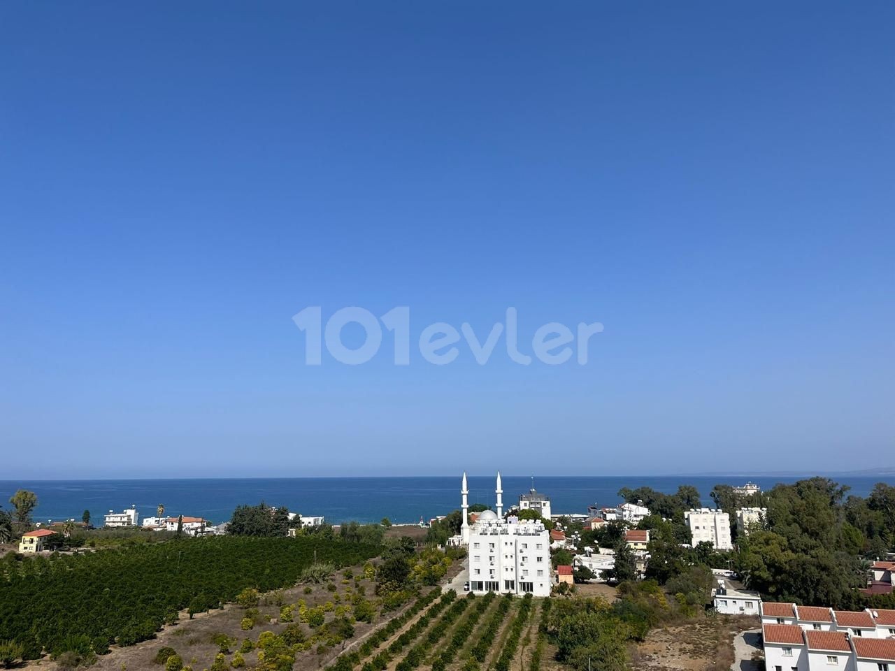 Luxury 1-Bedroom Apartment in Lefke — 2