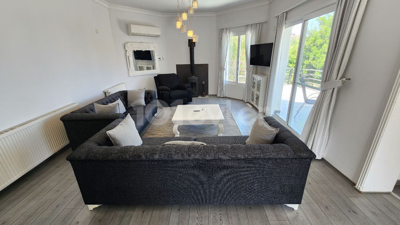 4-Bedroom Villa in Alsancak, Kyrenia — 3