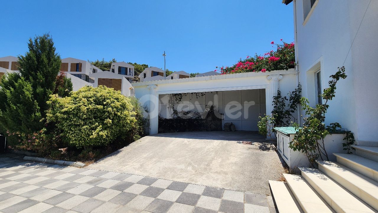 4-Bedroom Villa in Alsancak, Kyrenia — 28