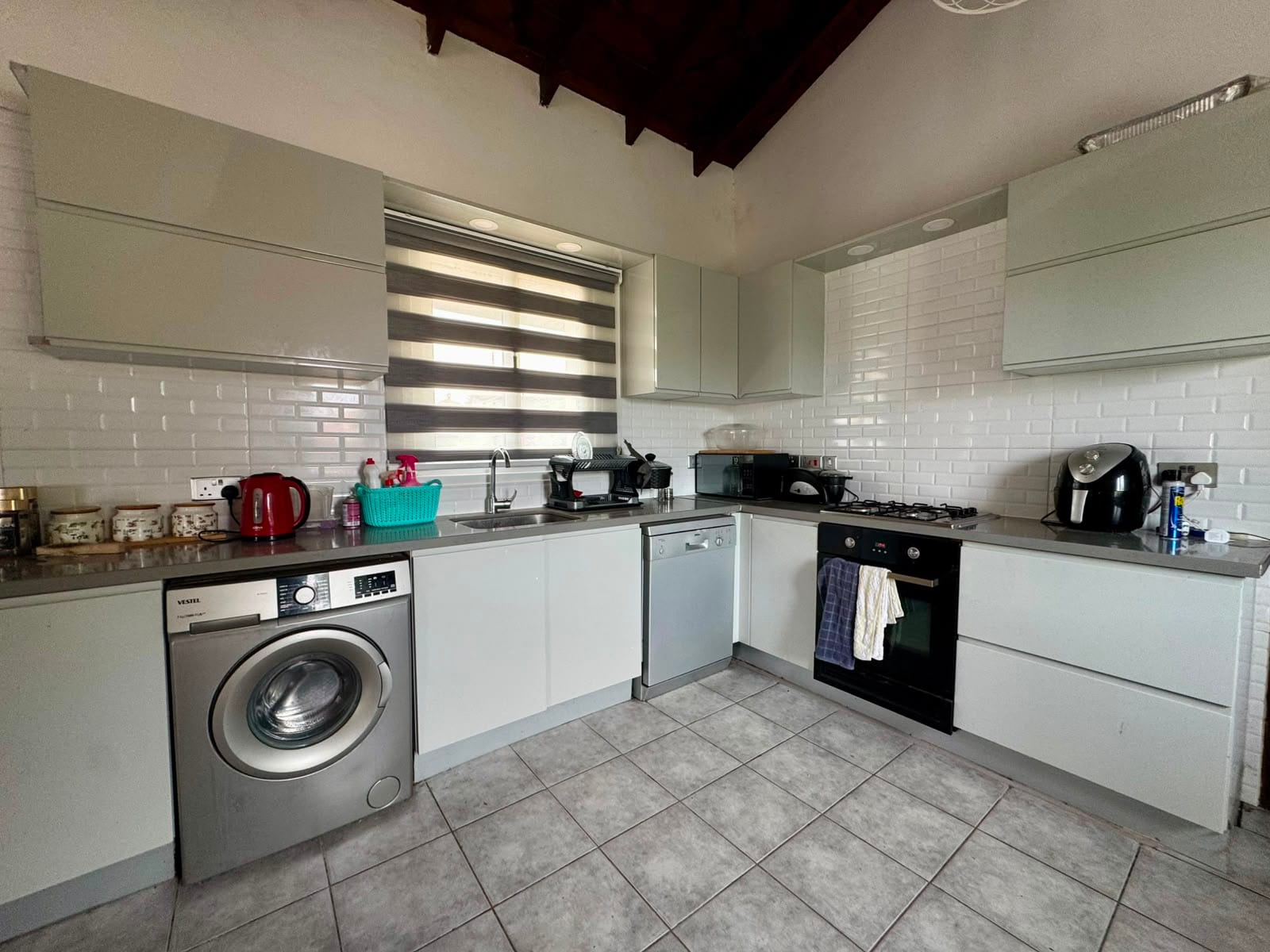 Furnished 3-Bedroom Bungalow with Private Pool in Çatalköy — 12