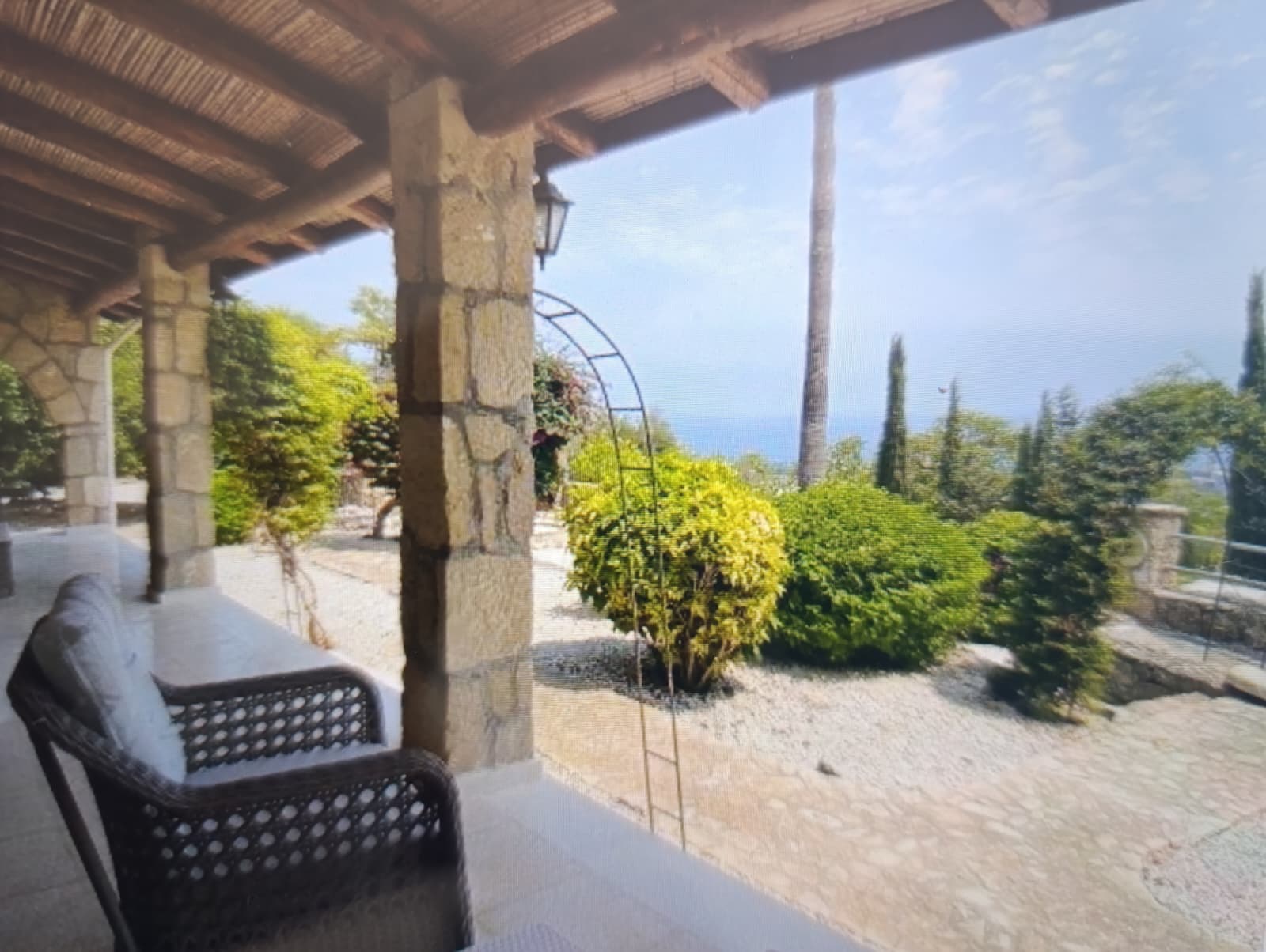 Furnished 4-Bedroom Villa with Private Pool and Sea Views in Lapta — 10