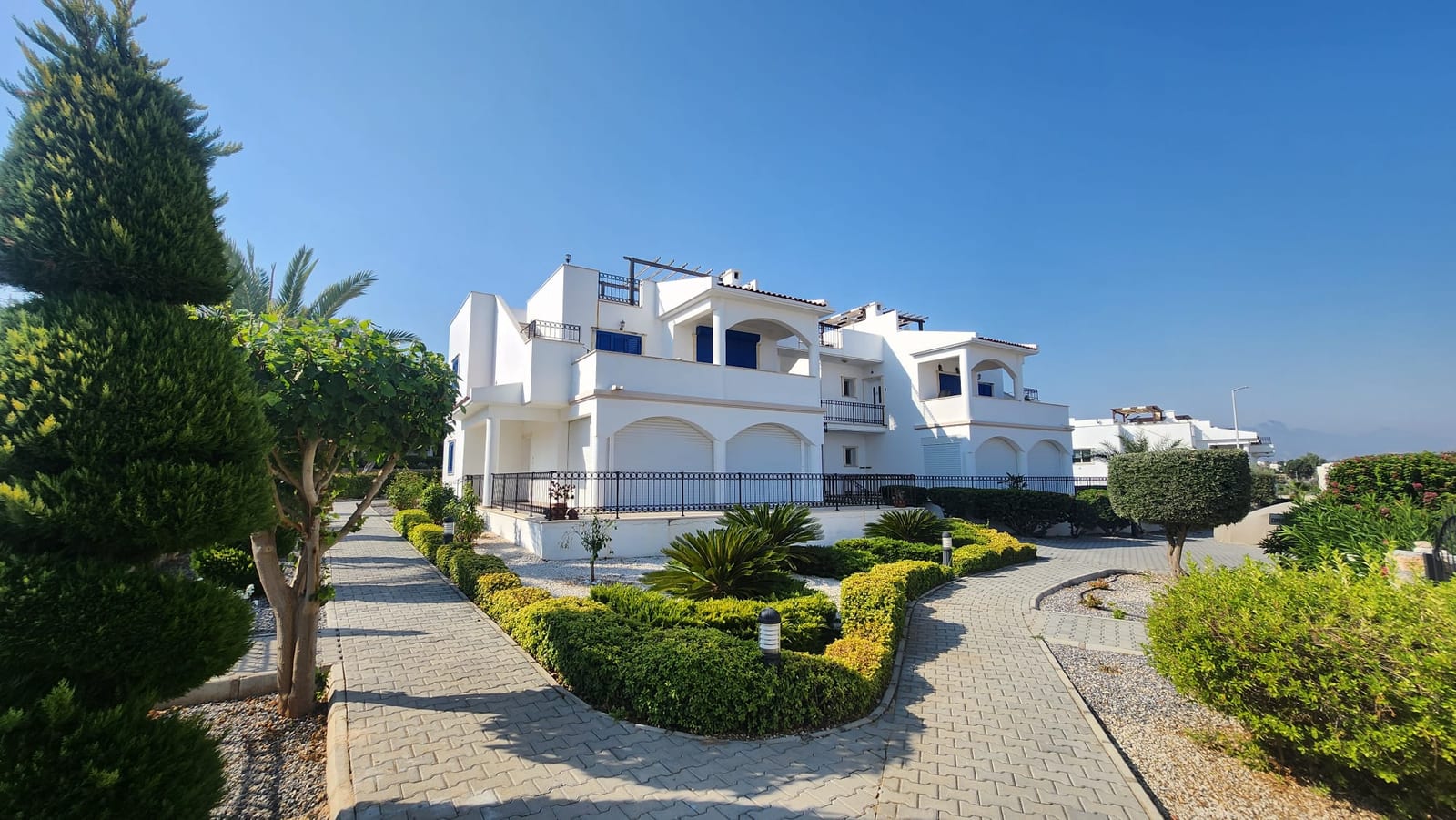 Esentepe’de 100 m² Teraslı Eşyalı 3+1 Penthouse — 6