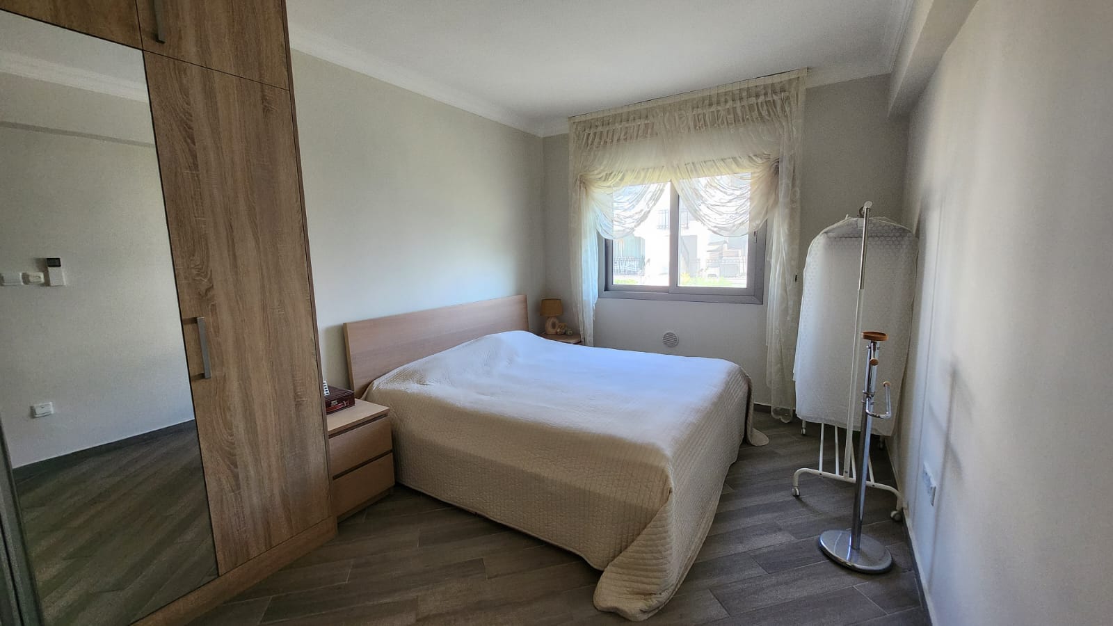 Меблированный пентхаус с 3 спальнями и террасой 100 м² в Эсентепе — 17