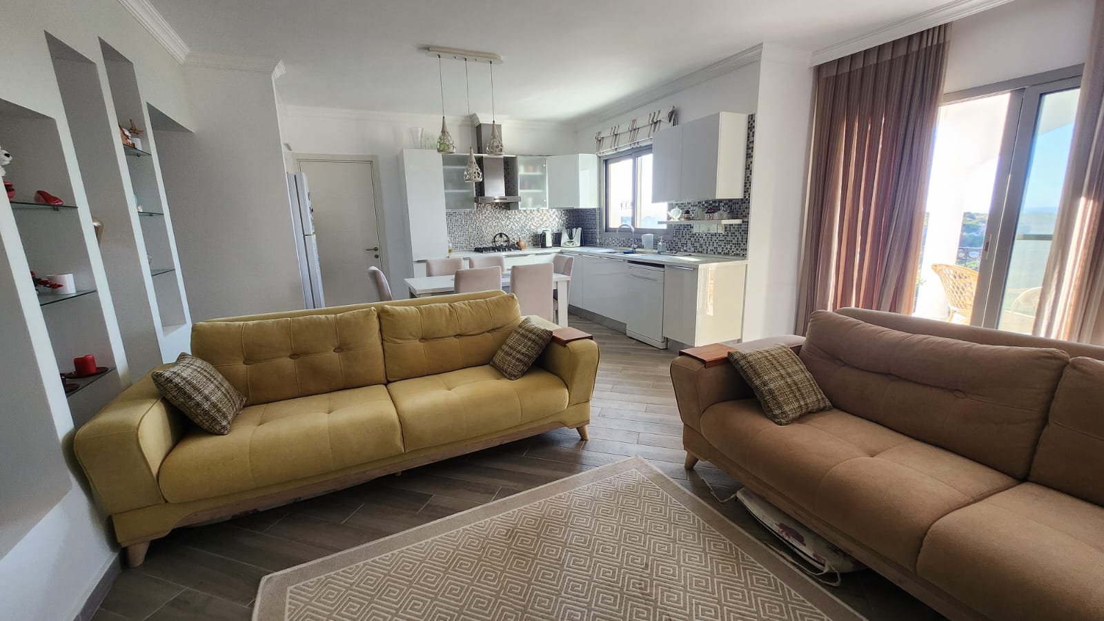 Меблированный пентхаус с 3 спальнями и террасой 100 м² в Эсентепе — 25
